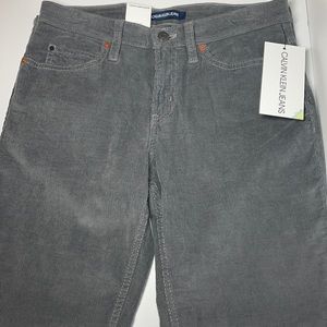 Calvin Klein CKJ 011- W8 L30 - Mid Rise Skinny Leg